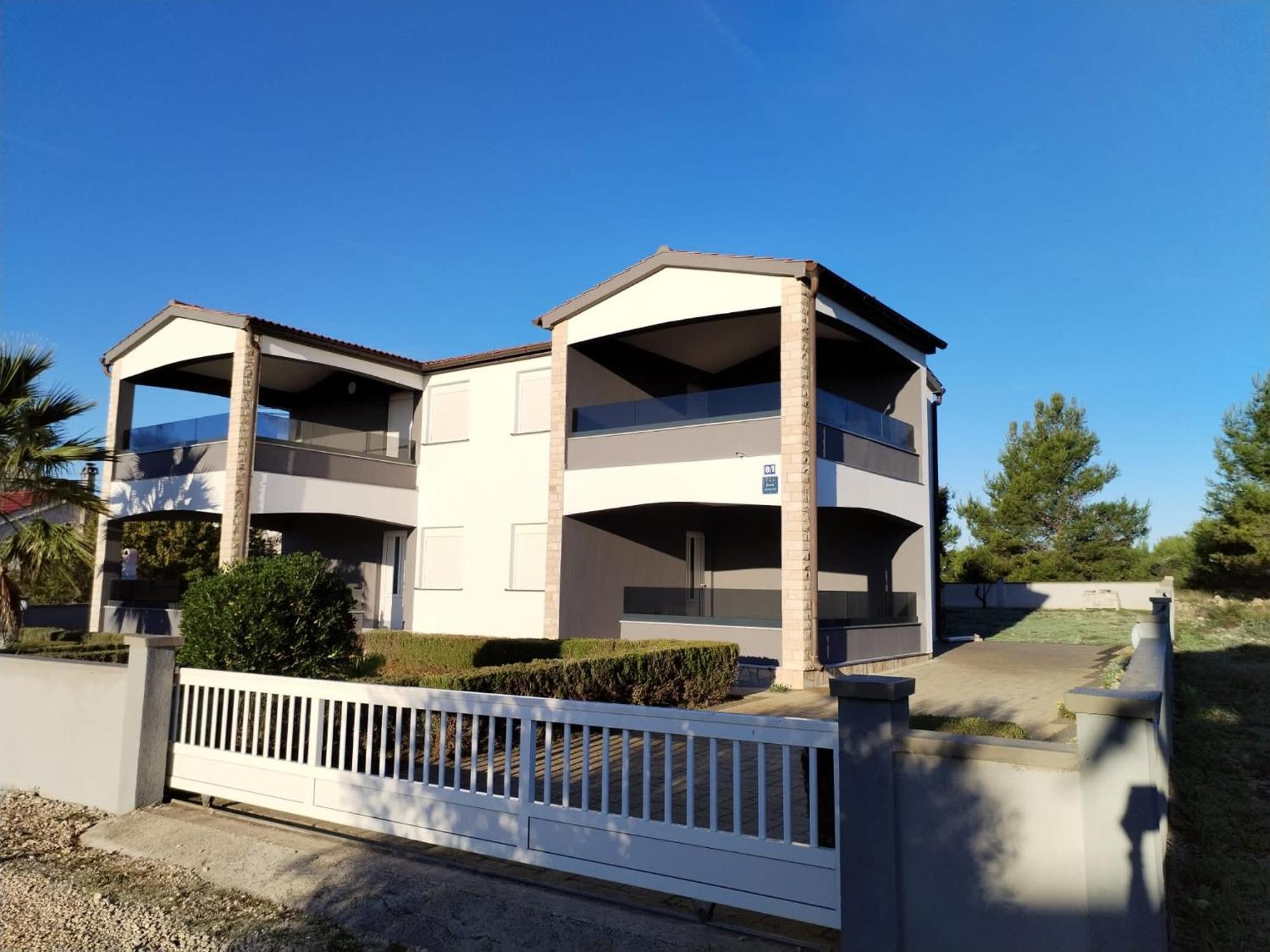 Apartments Duda Вир Екстериор снимка